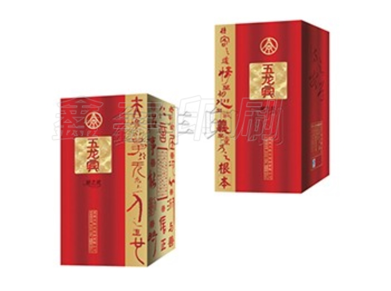 酒盒包裝應(yīng)該如何更加吸引消費(fèi)者呢？